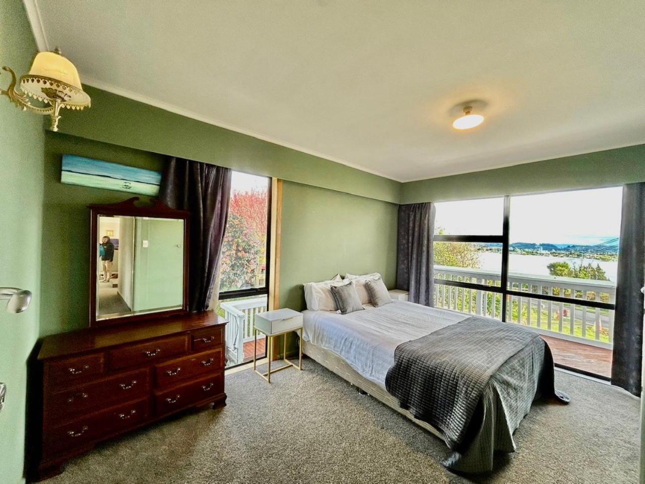 Premium Lake View Home Rotorua Exteriér fotografie
